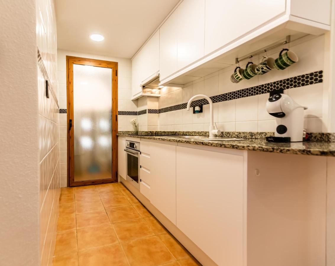 Renteando Albir Apartments Альбир Экстерьер фото