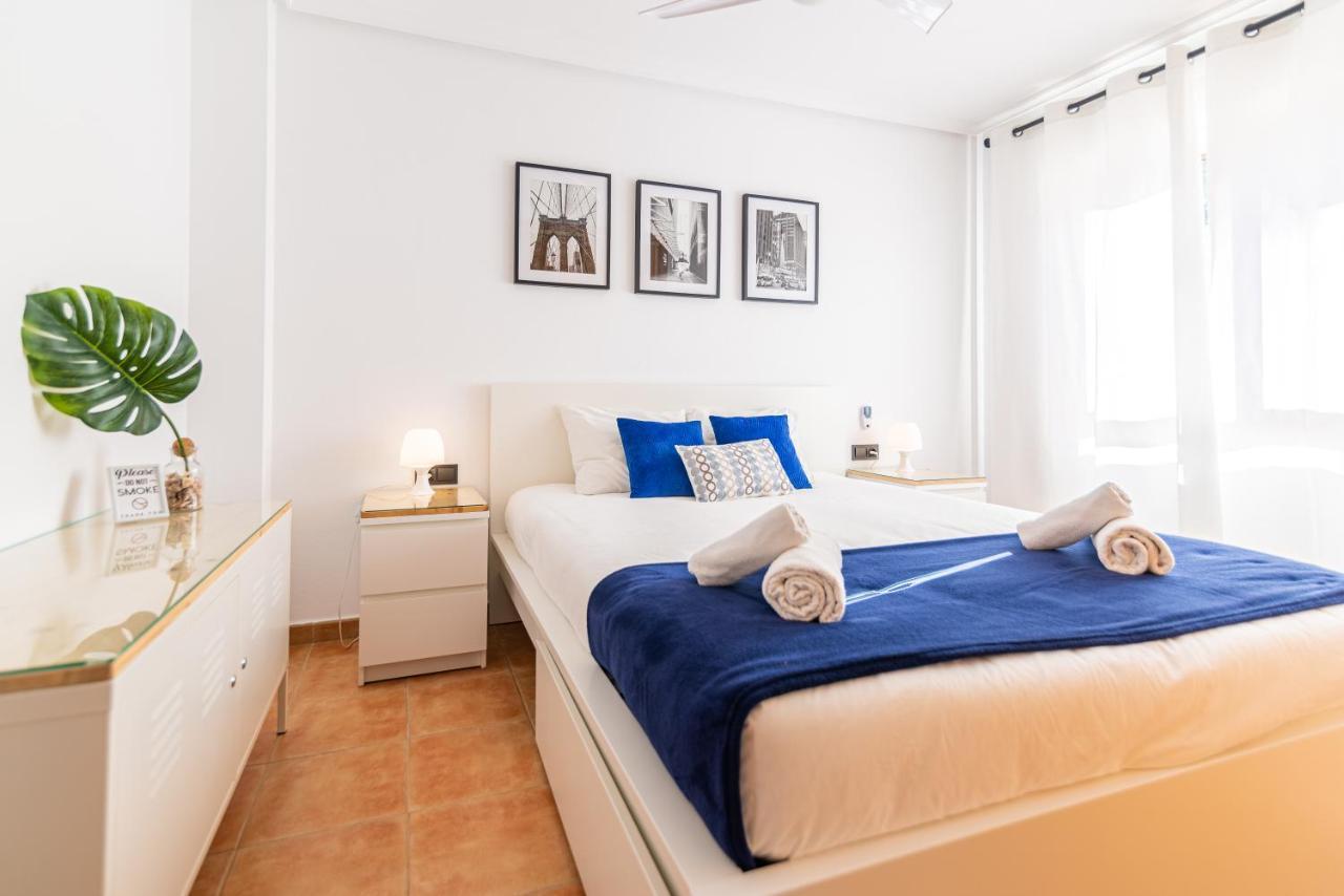 Renteando Albir Apartments Альбир Экстерьер фото