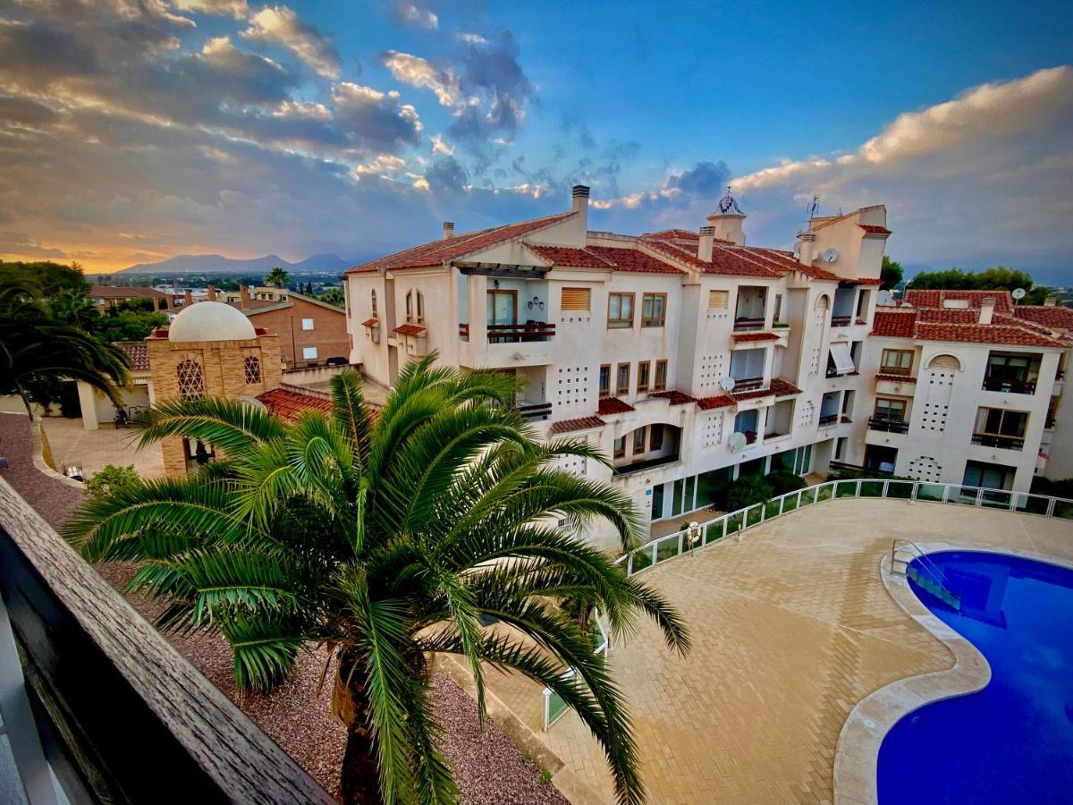 Renteando Albir Apartments Альбир Экстерьер фото