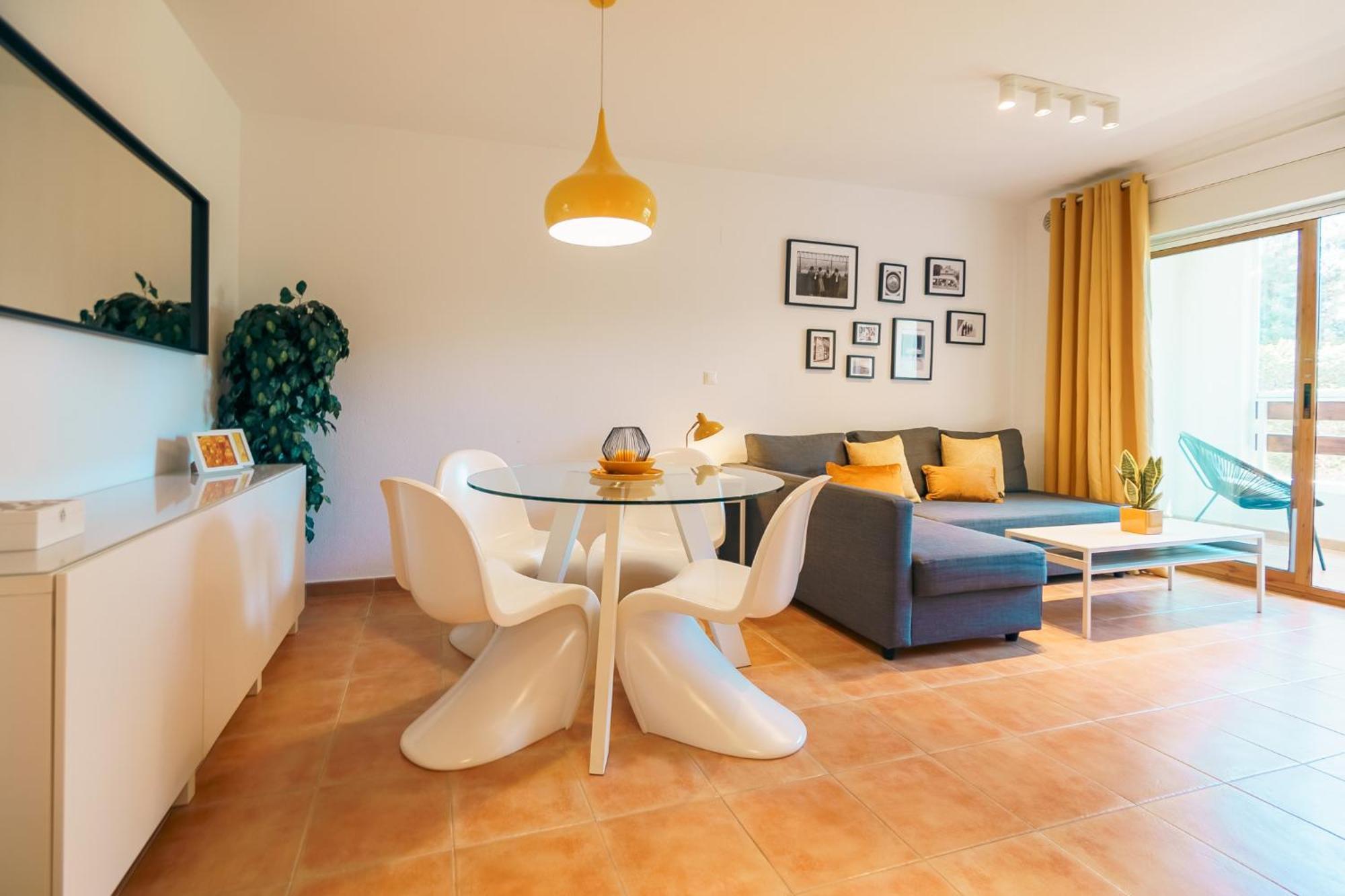 Renteando Albir Apartments Альбир Экстерьер фото