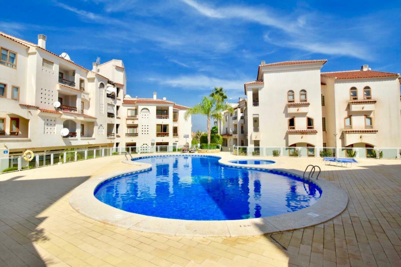 Renteando Albir Apartments Альбир Экстерьер фото